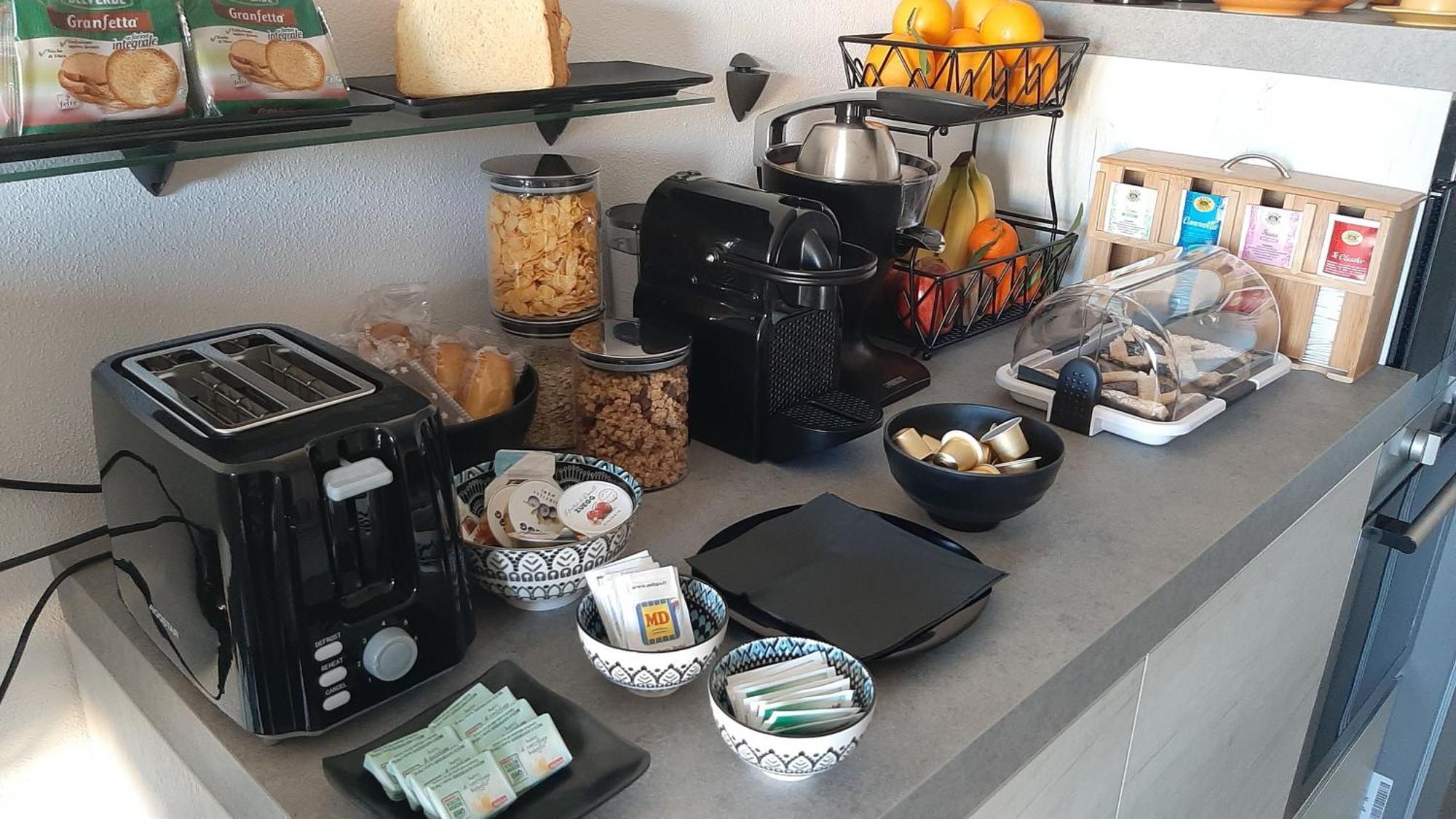 Casa Rosy - Stanza Privata Con Bagno Esclusivo E Parcheggio Gratuito Leilighet Porto Torres Eksteriør bilde
